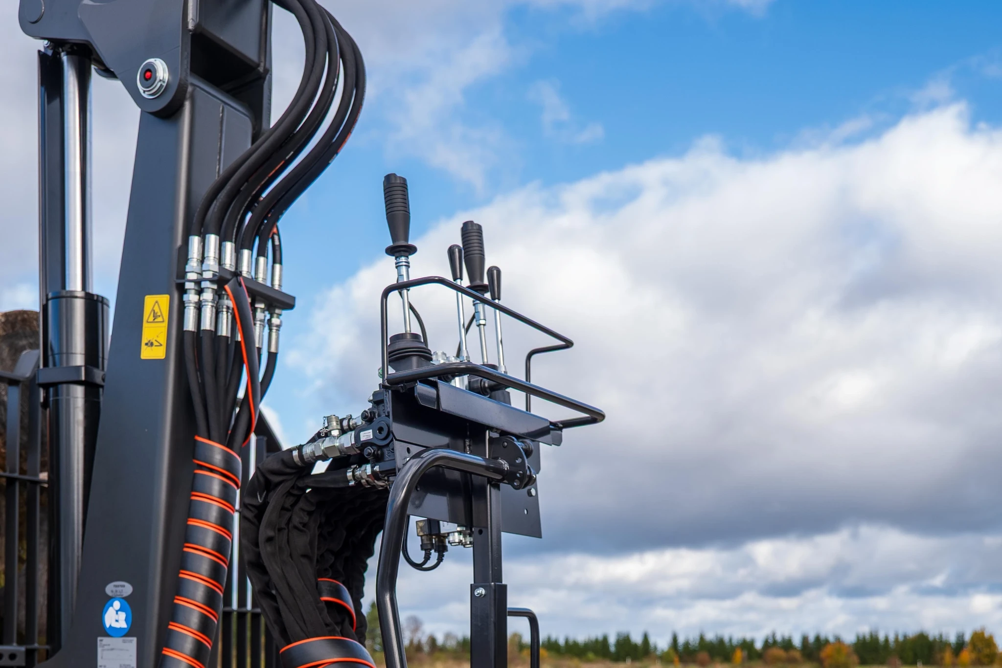 BMF Forestry Machinery / Valves and Joysticks